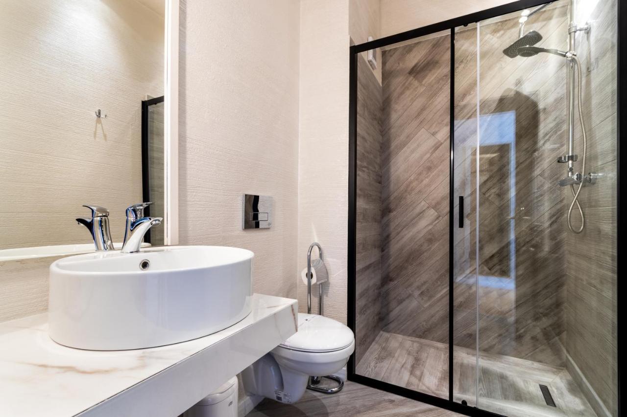 Hotel Bulevard Râmnicu Vâlcea エクステリア 写真