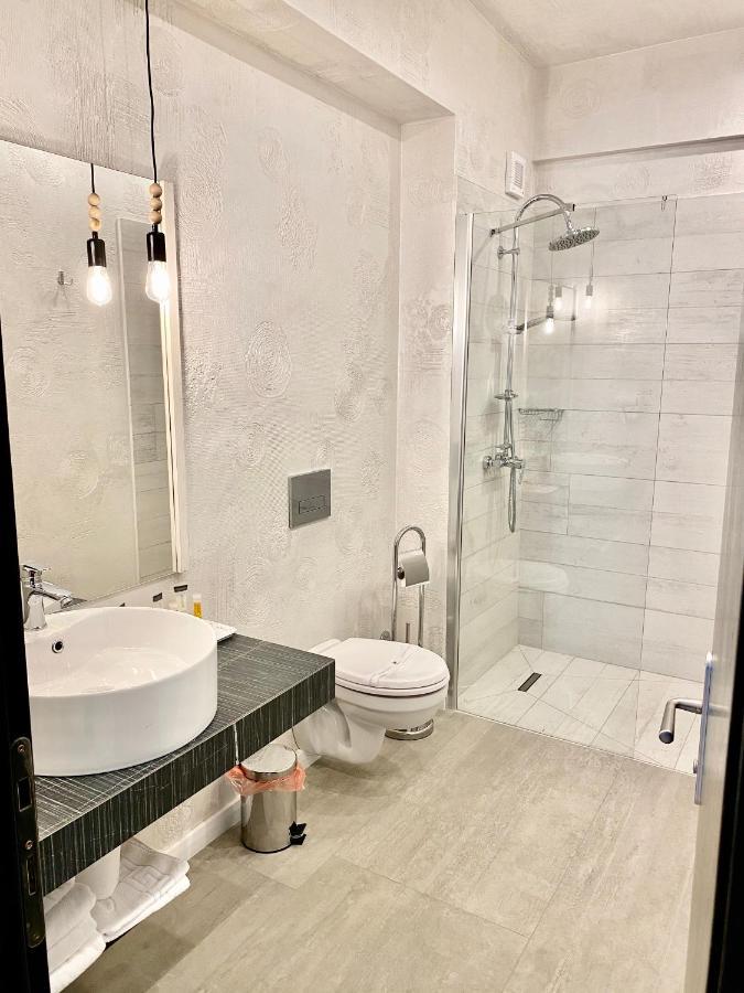 Hotel Bulevard Râmnicu Vâlcea エクステリア 写真